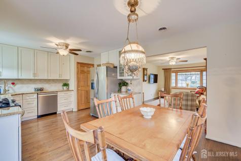 8 Adelphi Court Edison NJ 08837