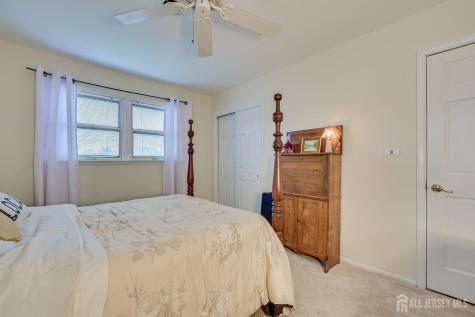 8 Adelphi Court Edison NJ 08837