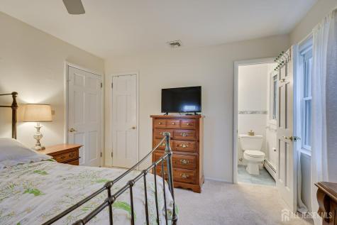 8 Adelphi Court Edison NJ 08837