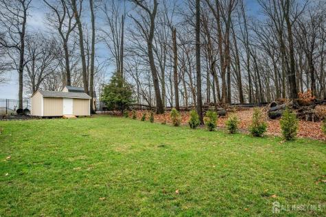 8 Adelphi Court Edison NJ 08837