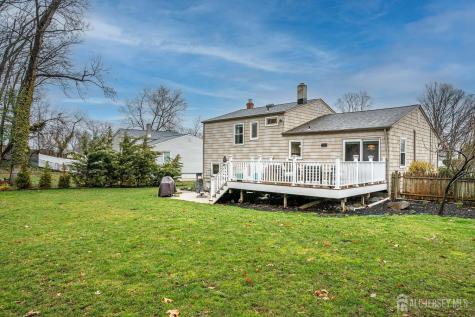 8 Adelphi Court Edison NJ 08837