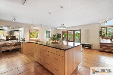335 Valentine Street Highland Park NJ 08904