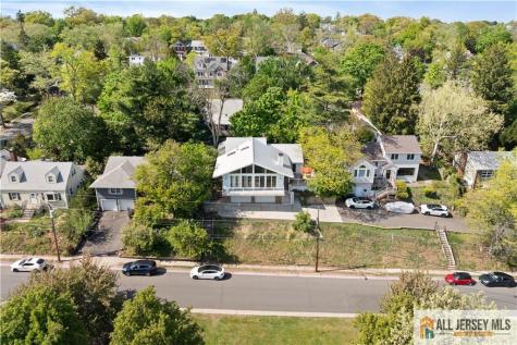 335 Valentine Street Highland Park NJ 08904