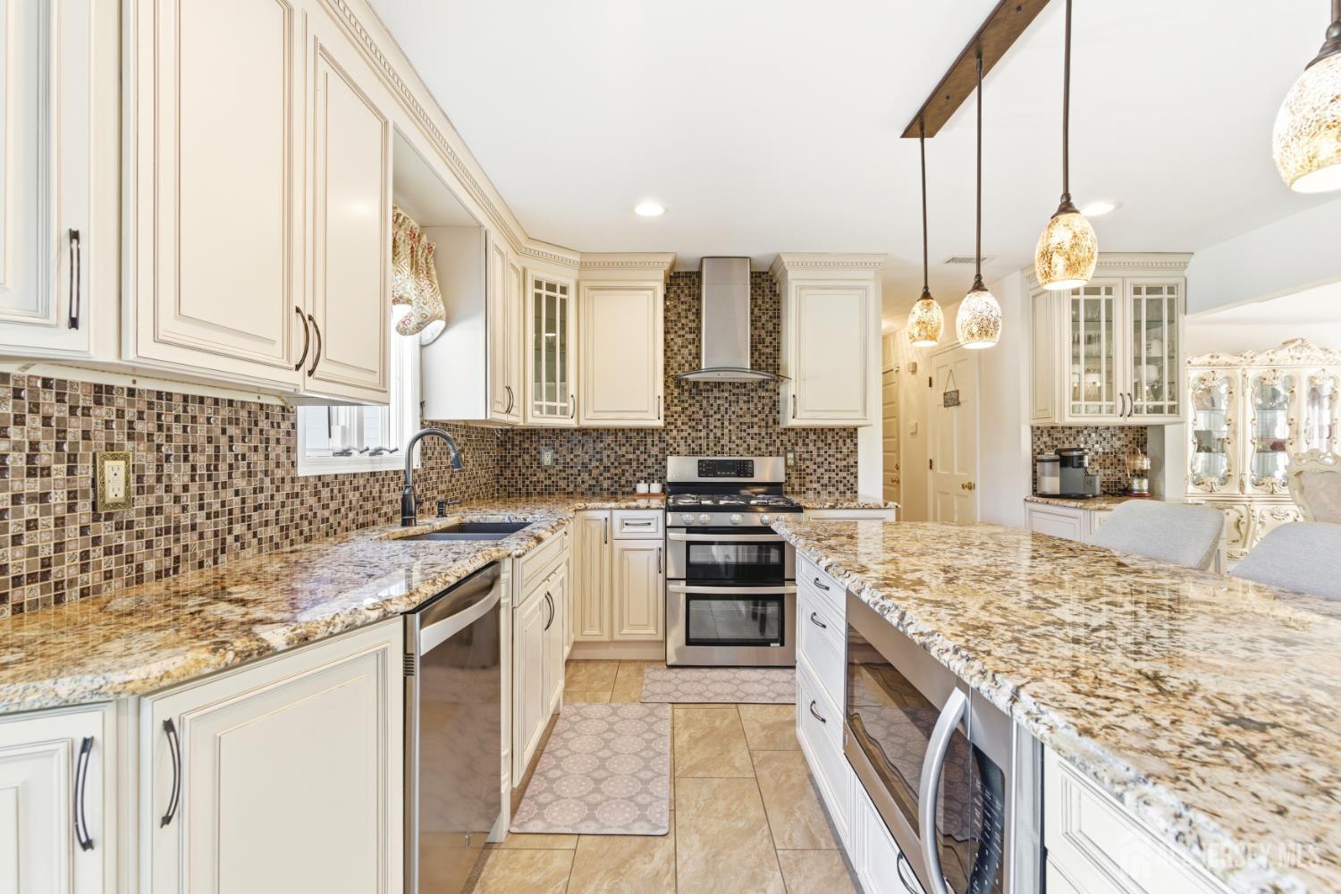 4 Allison Court Edison NJ 08820