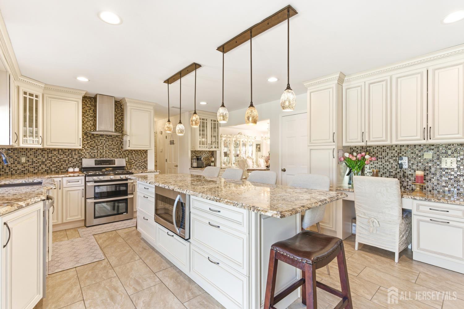 4 Allison Court Edison NJ 08820