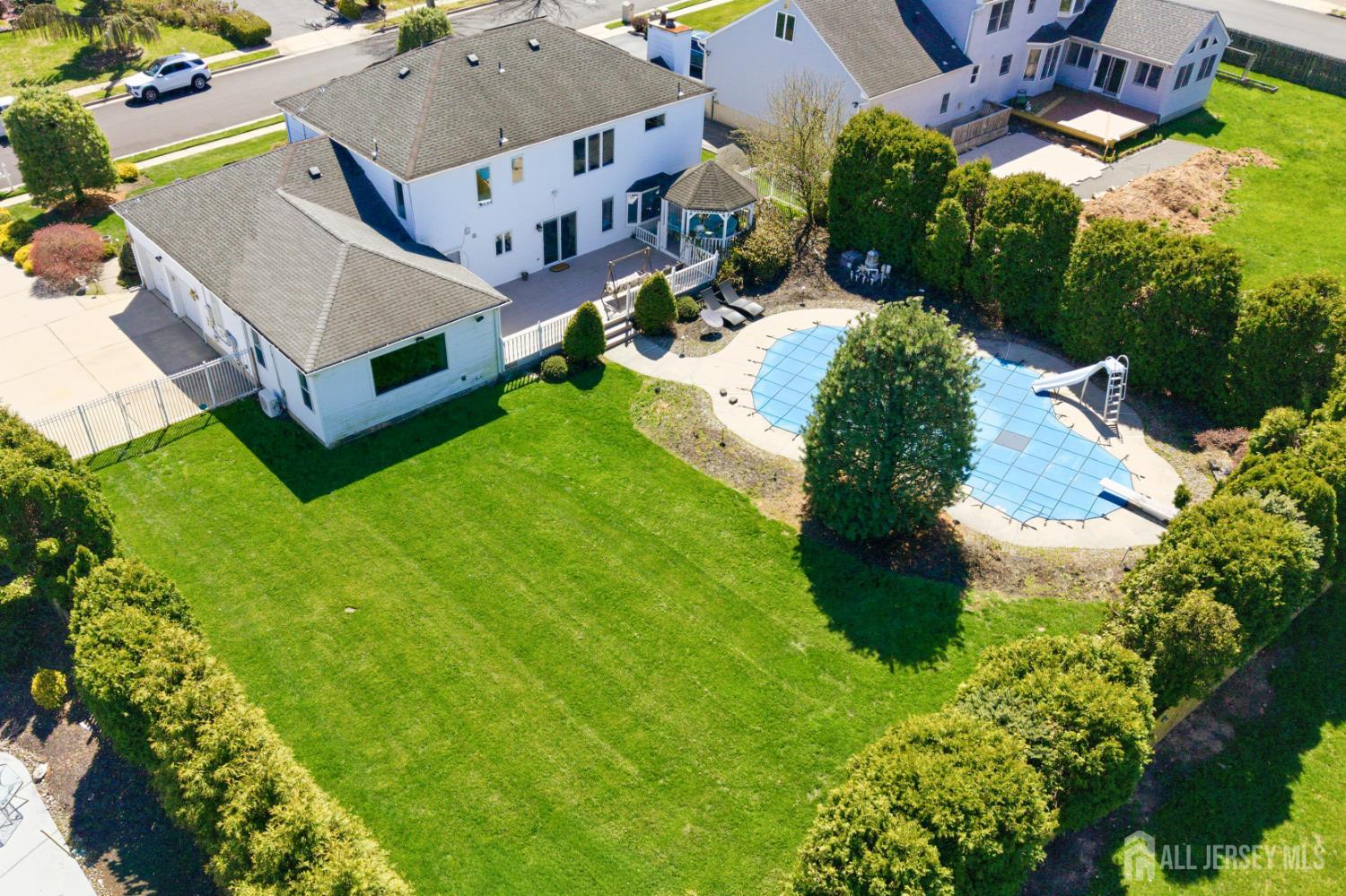 4 Allison Court Edison NJ 08820