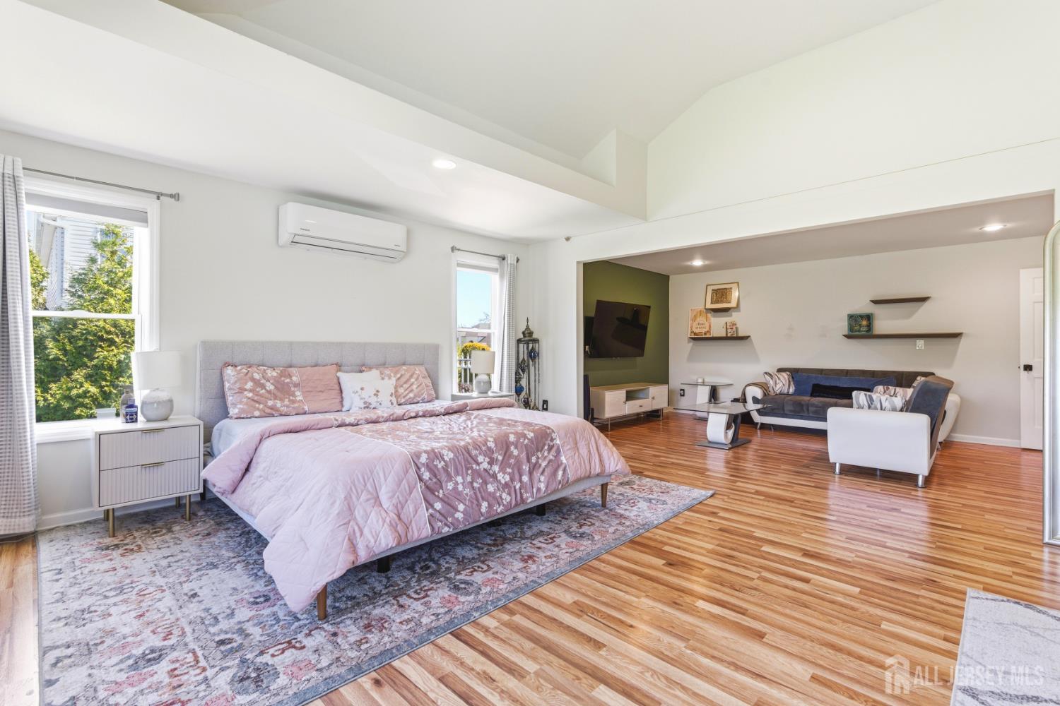 4 Allison Court Edison NJ 08820