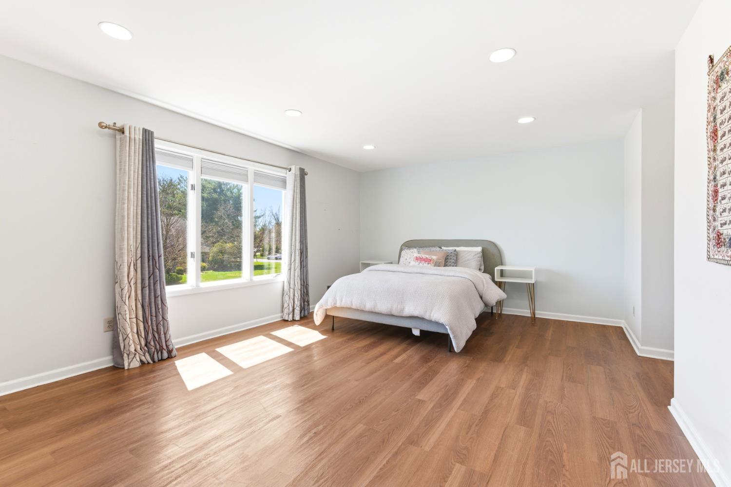 4 Allison Court Edison NJ 08820