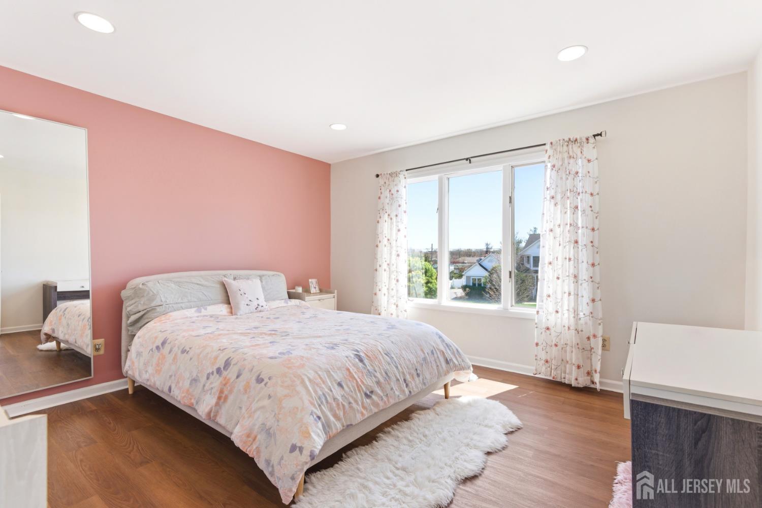 4 Allison Court Edison NJ 08820