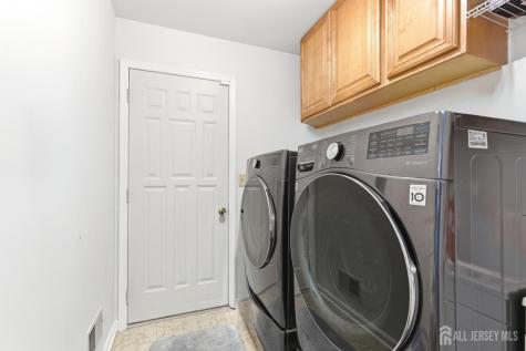 4 Allison Court Edison NJ 08820