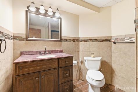 4 Allison Court Edison NJ 08820