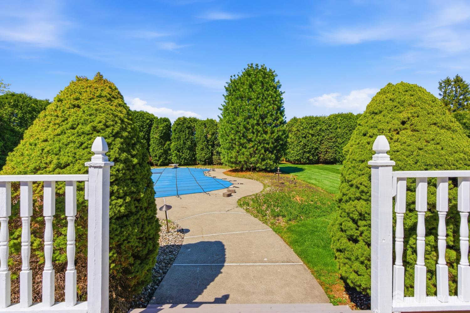 4 Allison Court Edison NJ 08820