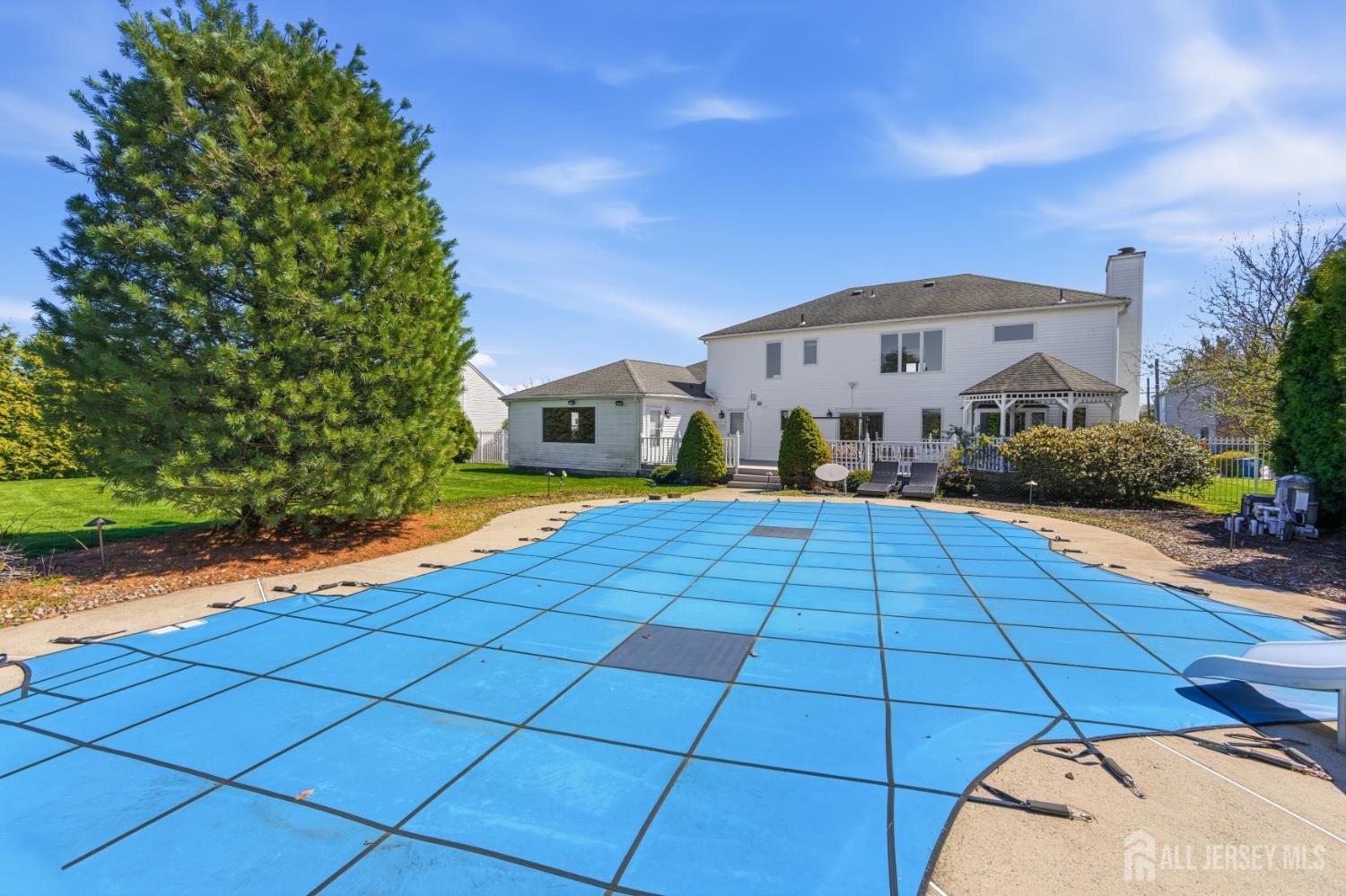 4 Allison Court Edison NJ 08820