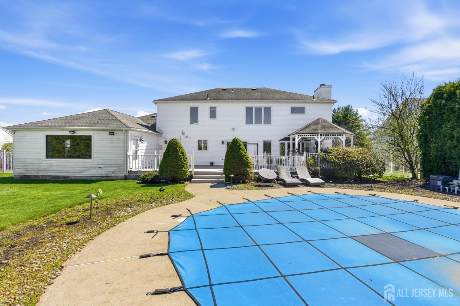 4 Allison Court Edison NJ 08820