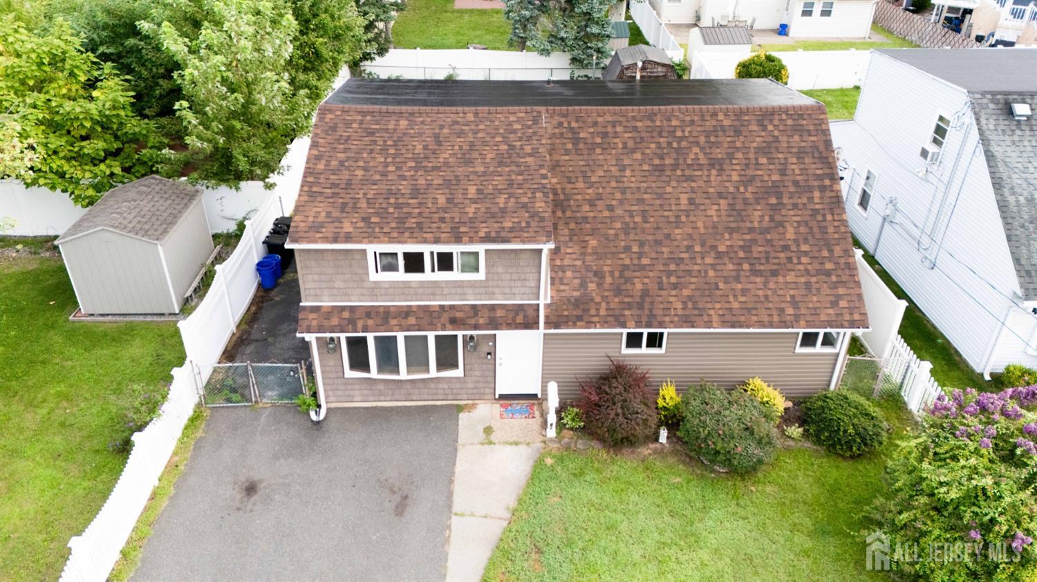 82 Markowitz Street Carteret NJ 07008
