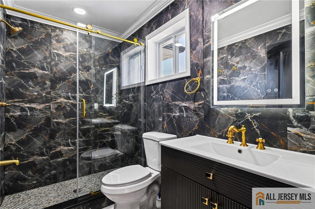 17 Vocisano Court Piscataway NJ 08854