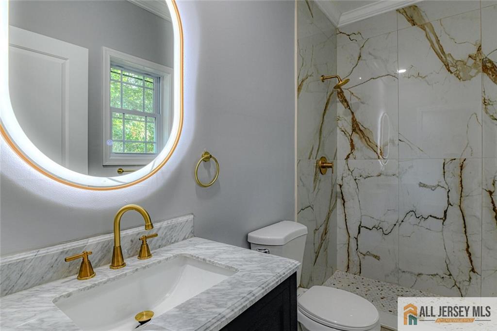 17 Vocisano Court Piscataway NJ 08854