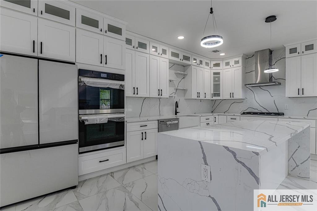 17 Vocisano Court Piscataway NJ 08854