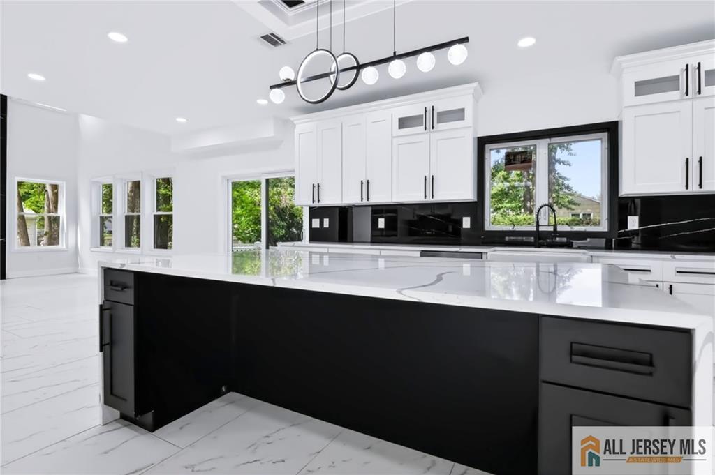 17 Vocisano Court Piscataway NJ 08854