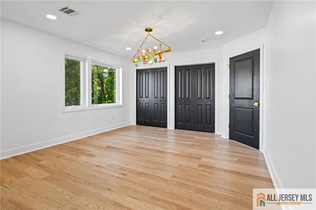 17 Vocisano Court Piscataway NJ 08854