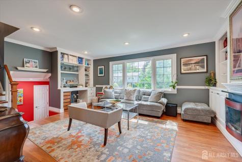 10 Falcon Drive Edison NJ 08820