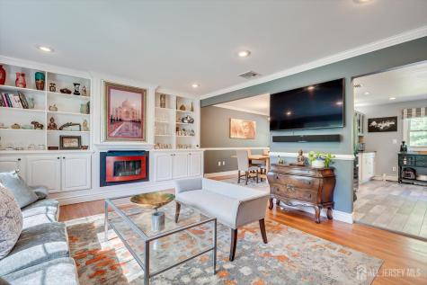 10 Falcon Drive Edison NJ 08820