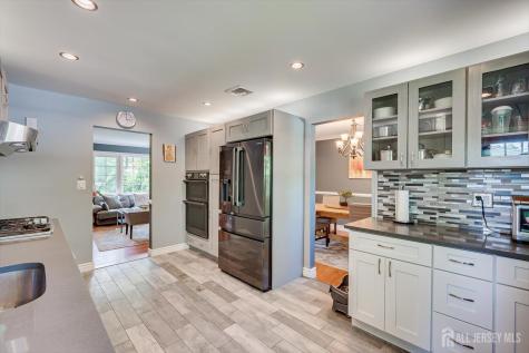 10 Falcon Drive Edison NJ 08820