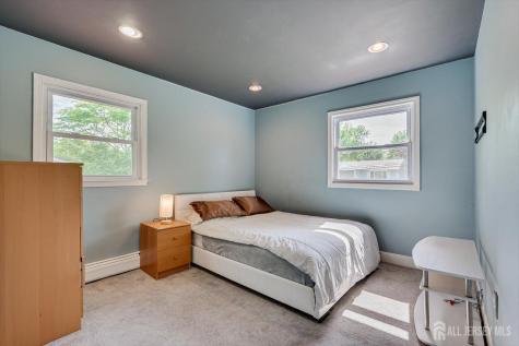 10 Falcon Drive Edison NJ 08820