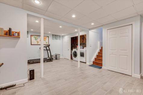 10 Falcon Drive Edison NJ 08820