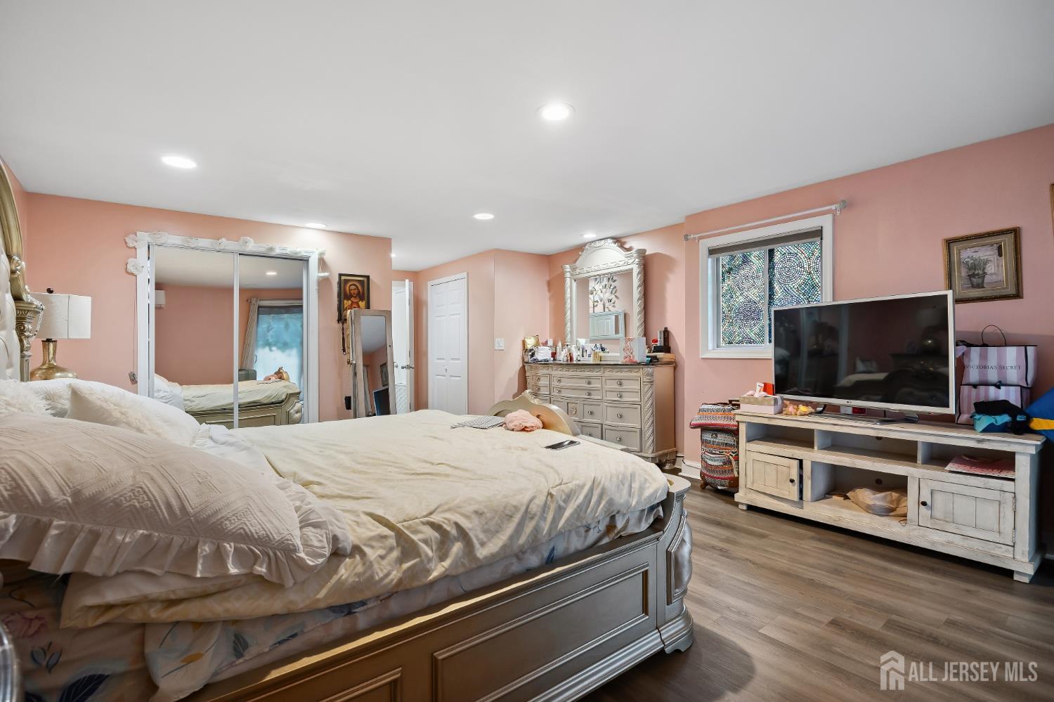 147 James Street Hopelawn NJ 08861