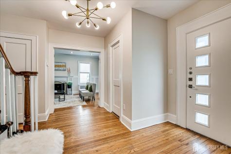 9 Lenox Street Edison NJ 08817