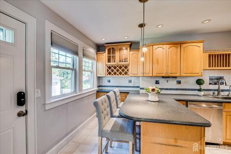 9 Lenox Street Edison NJ 08817