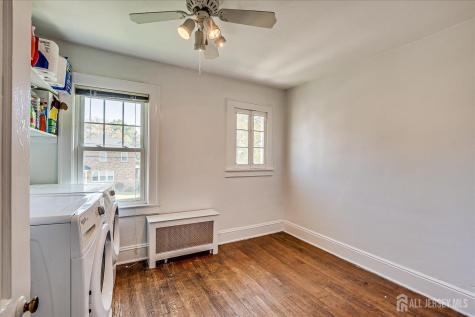 9 Lenox Street Edison NJ 08817