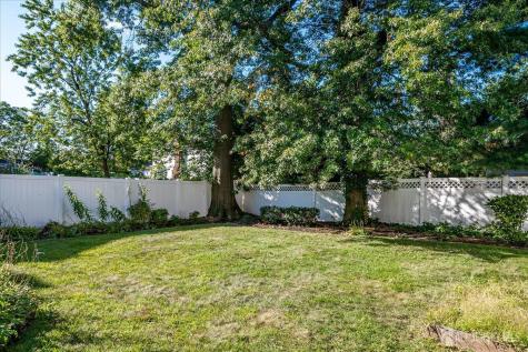 9 Lenox Street Edison NJ 08817