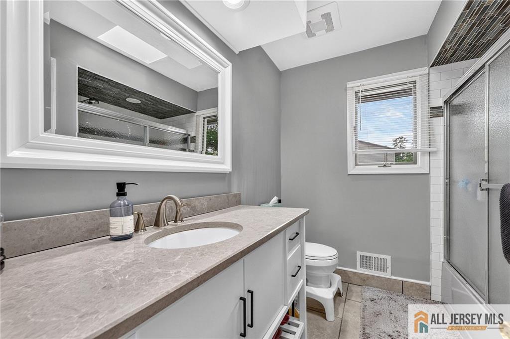 121 W Hill Road Colonia NJ 07067