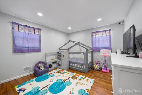 2 Wick Drive Sayreville NJ 08872