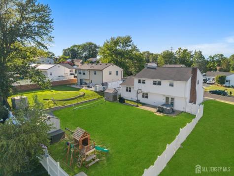 2 Wick Drive Sayreville NJ 08872
