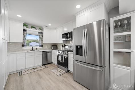 2 Wick Drive Sayreville NJ 08872