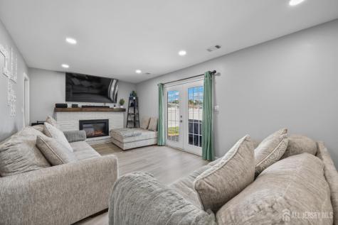 2 Wick Drive Sayreville NJ 08872