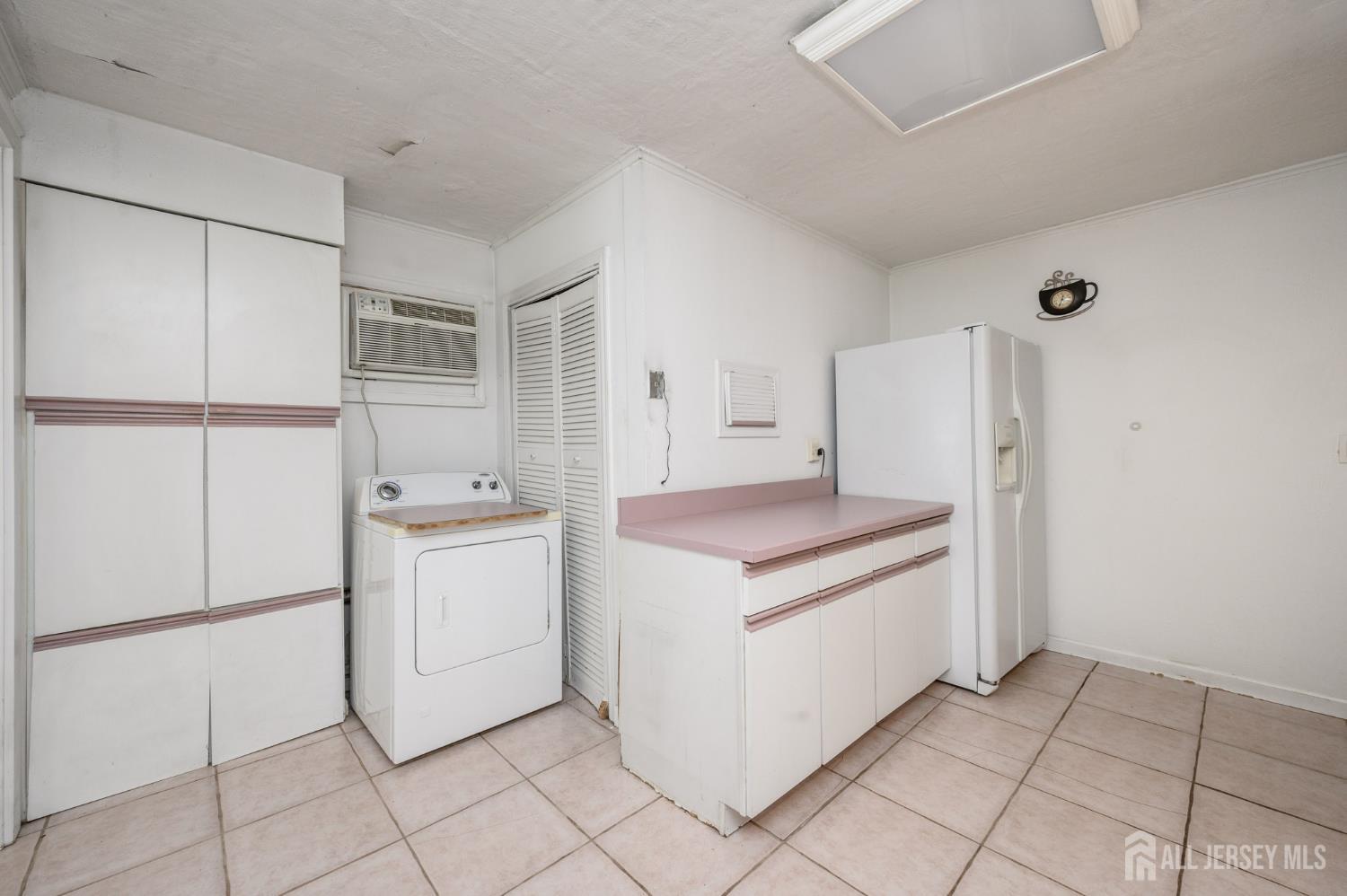 34 Hunterdon Road West Orange NJ 07052