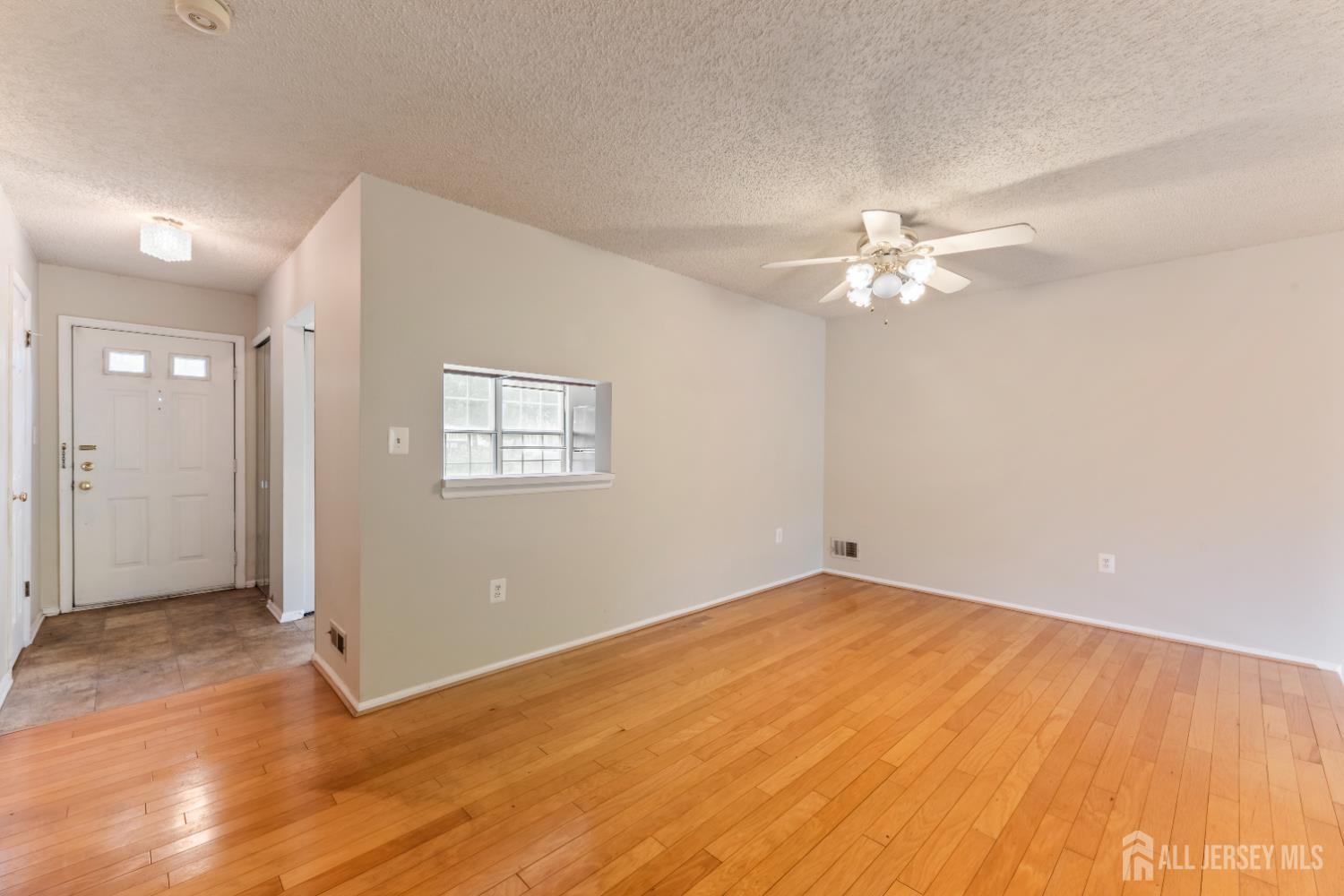 75 Albury Way North Brunswick NJ 08902