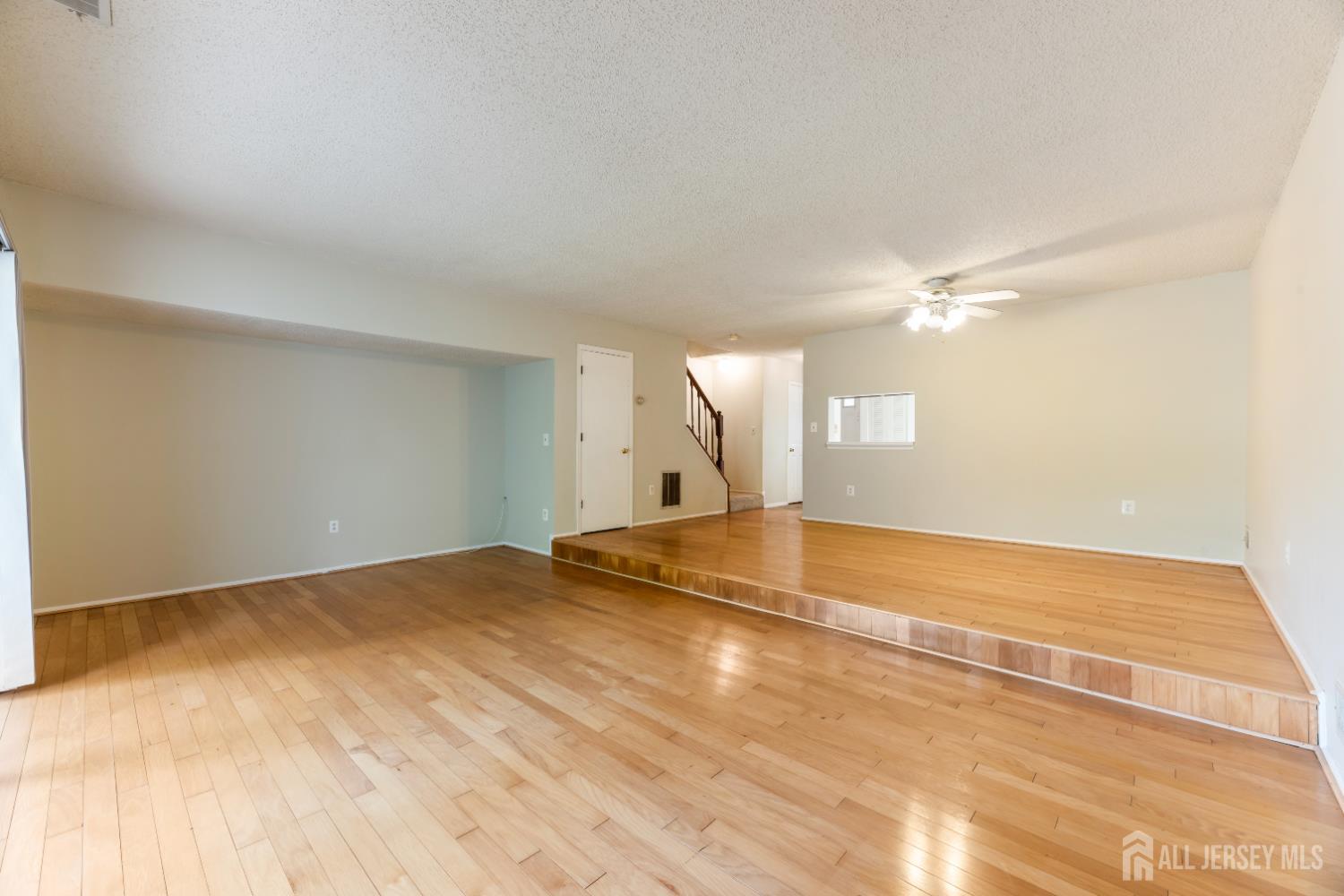 75 Albury Way North Brunswick NJ 08902