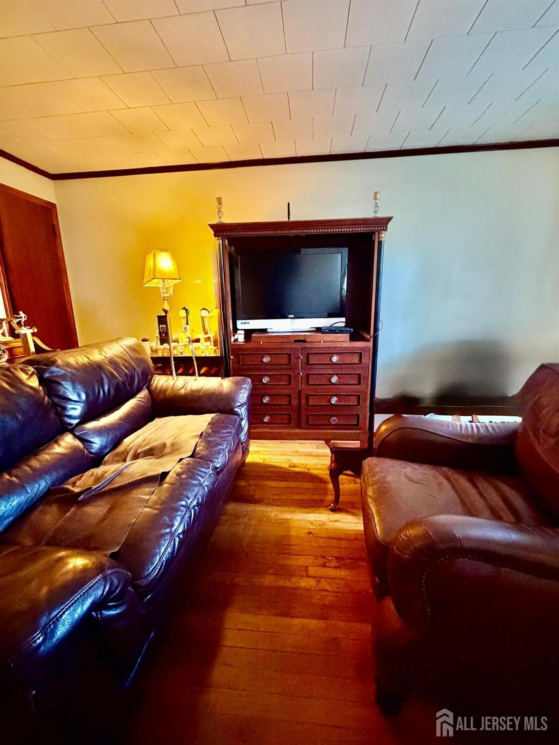 624 Chandler Avenue Roselle NJ 07203