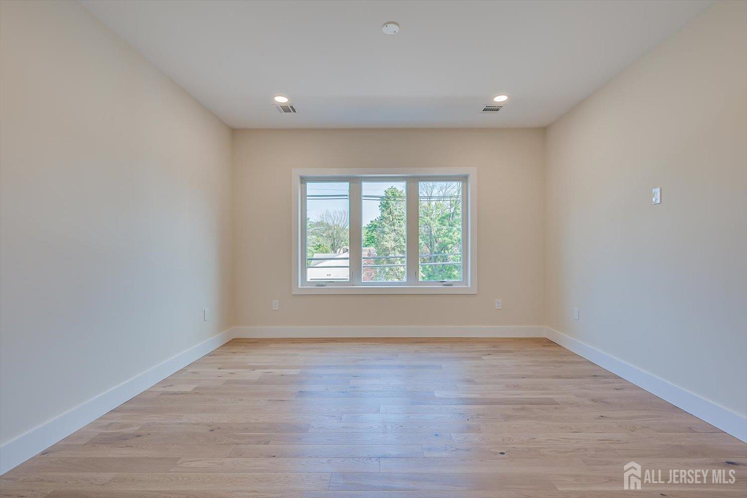 54 Nevsky Street Edison NJ 08820