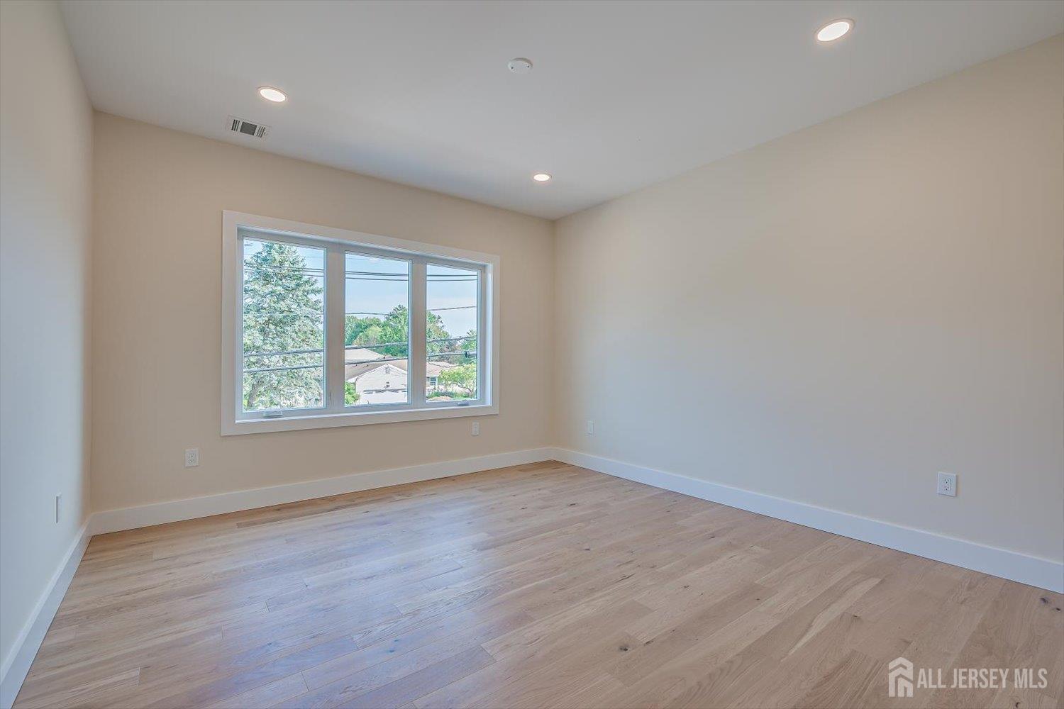 54 Nevsky Street Edison NJ 08820