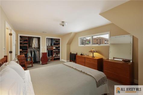 25 Voorhees Place Metuchen NJ 08840