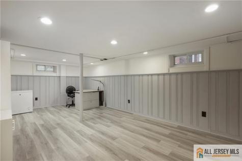 25 Voorhees Place Metuchen NJ 08840