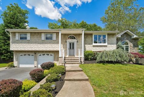 18 Mary Ellen Drive Edison NJ 08820