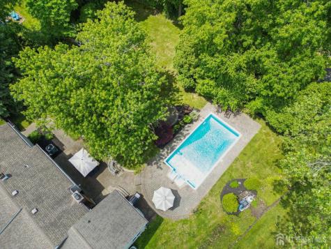 18 Mary Ellen Drive Edison NJ 08820
