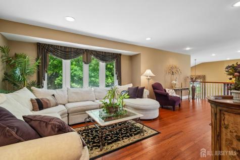 18 Mary Ellen Drive Edison NJ 08820